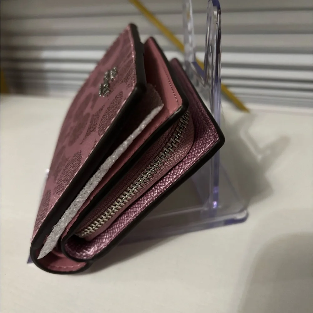 NWOT Coach Signature Metallic Wallet - Picture 4 of 6